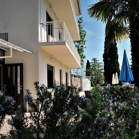 Apartmani Kadmen إيكا المظهر الخارجي الصورة