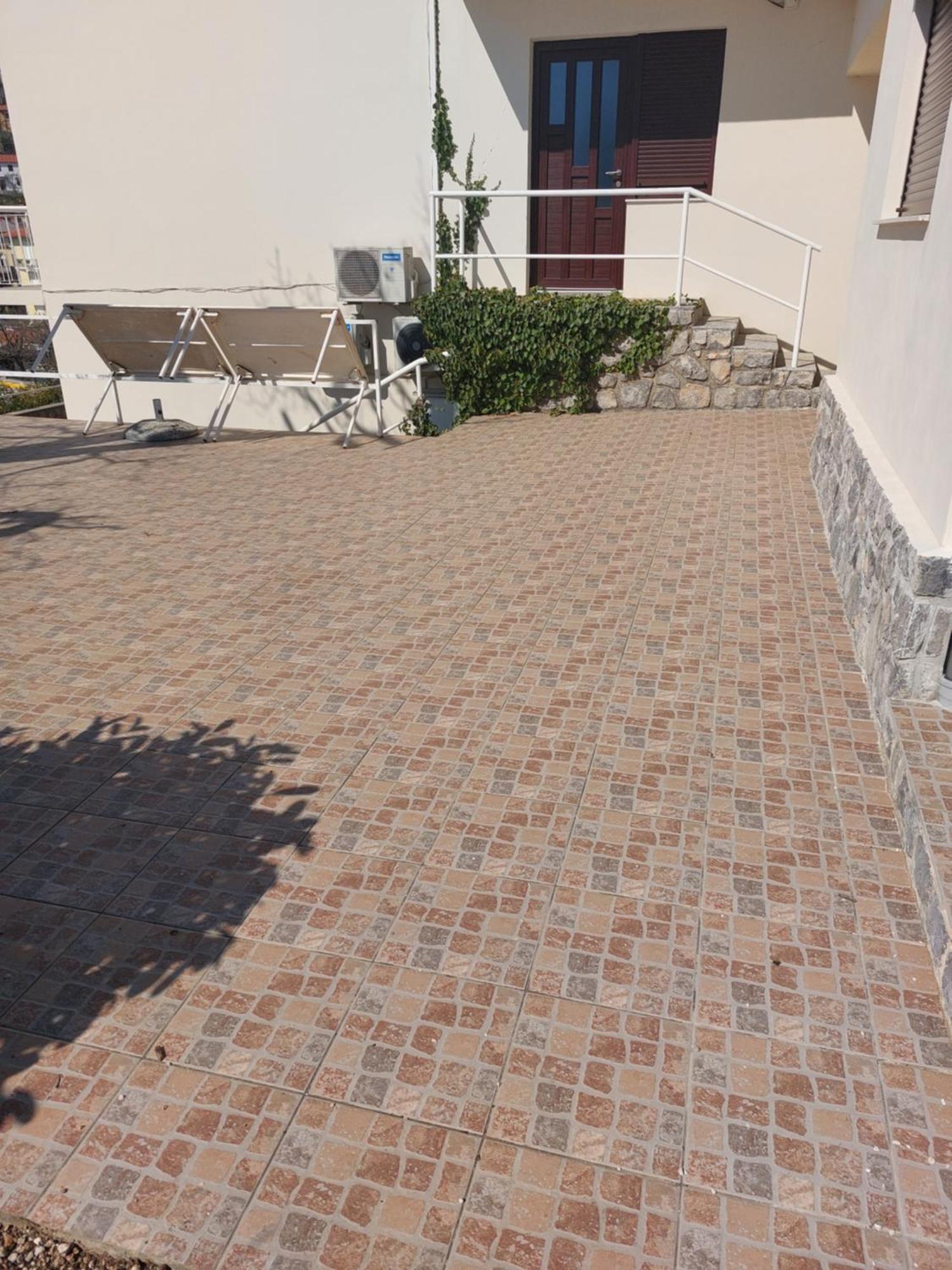 Apartmani Kadmen إيكا المظهر الخارجي الصورة