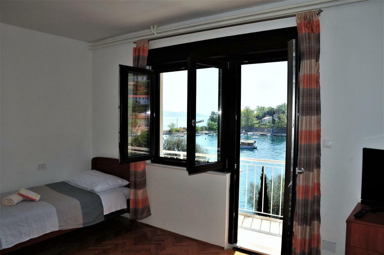 Apartmani Kadmen إيكا المظهر الخارجي الصورة